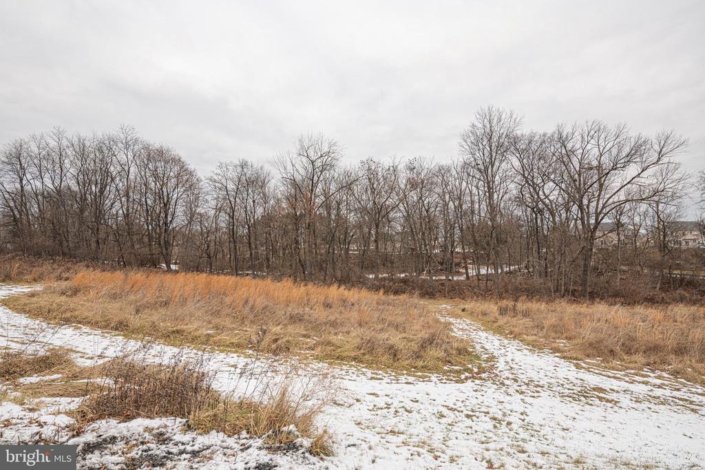 810 LATSHAW ROAD
