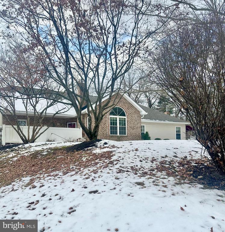 212 MILL BRIDGE LANE 11B