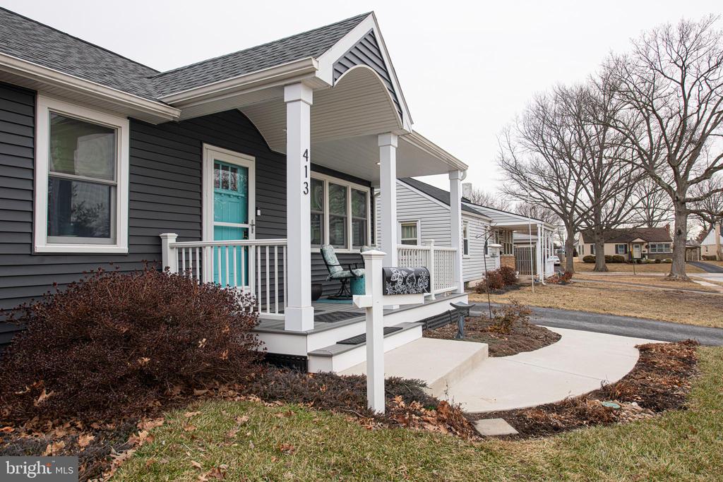 413 CARLISLE AVENUE