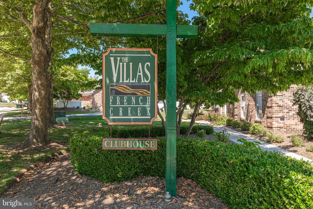 133 VILLAGE WAY 5A