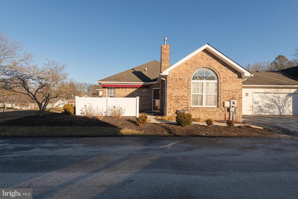 133 VILLAGE WAY 5A