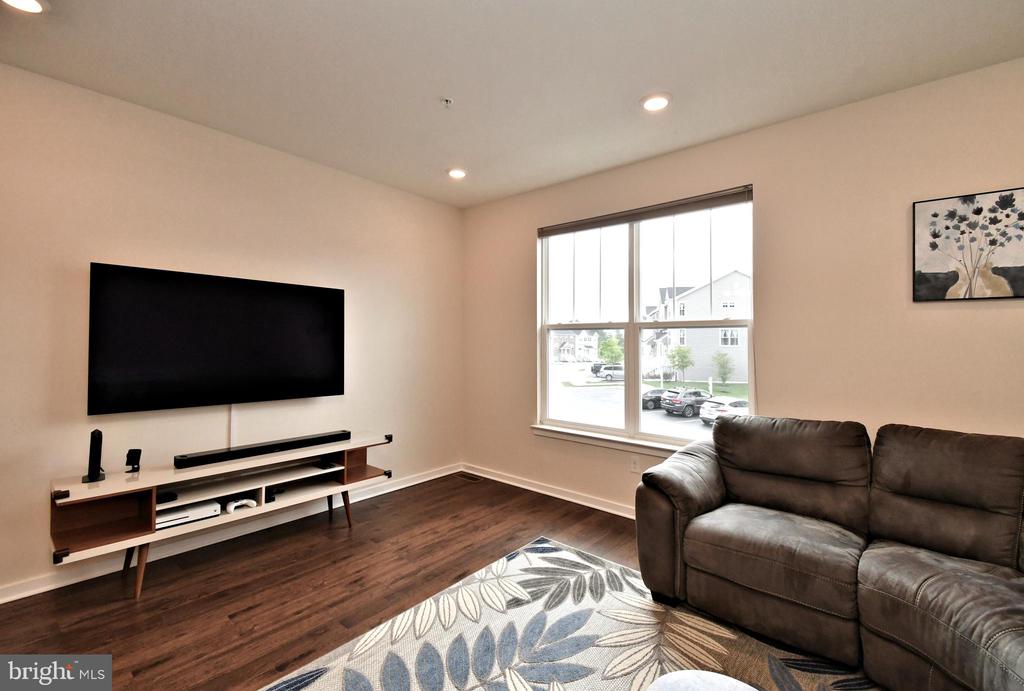 1844 BOULDER DRIVE