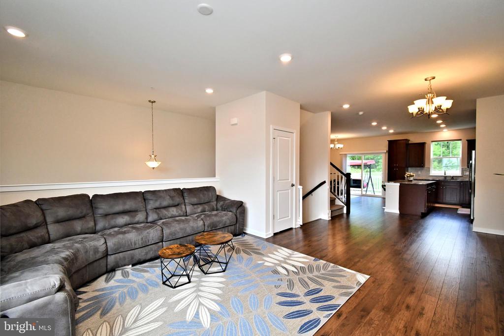 1844 BOULDER DRIVE