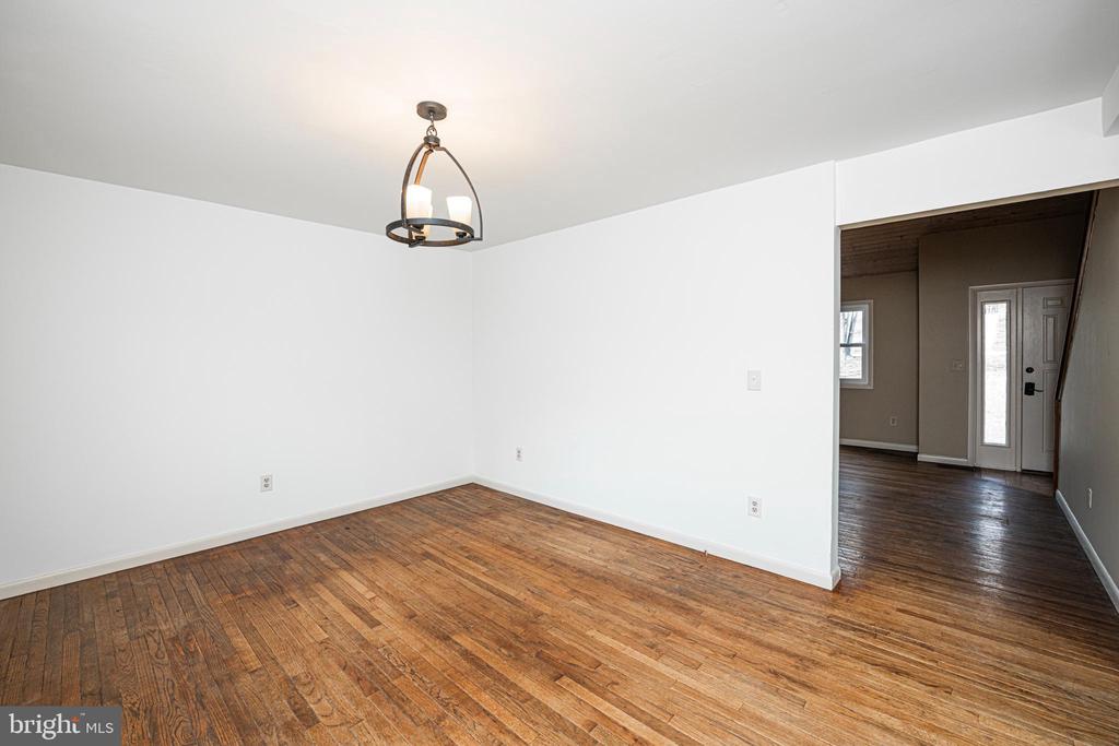 2 EMMETT STREET