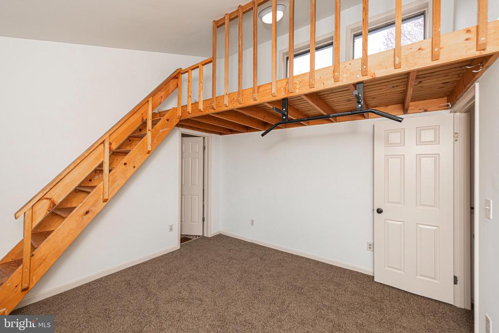 2 EMMETT STREET