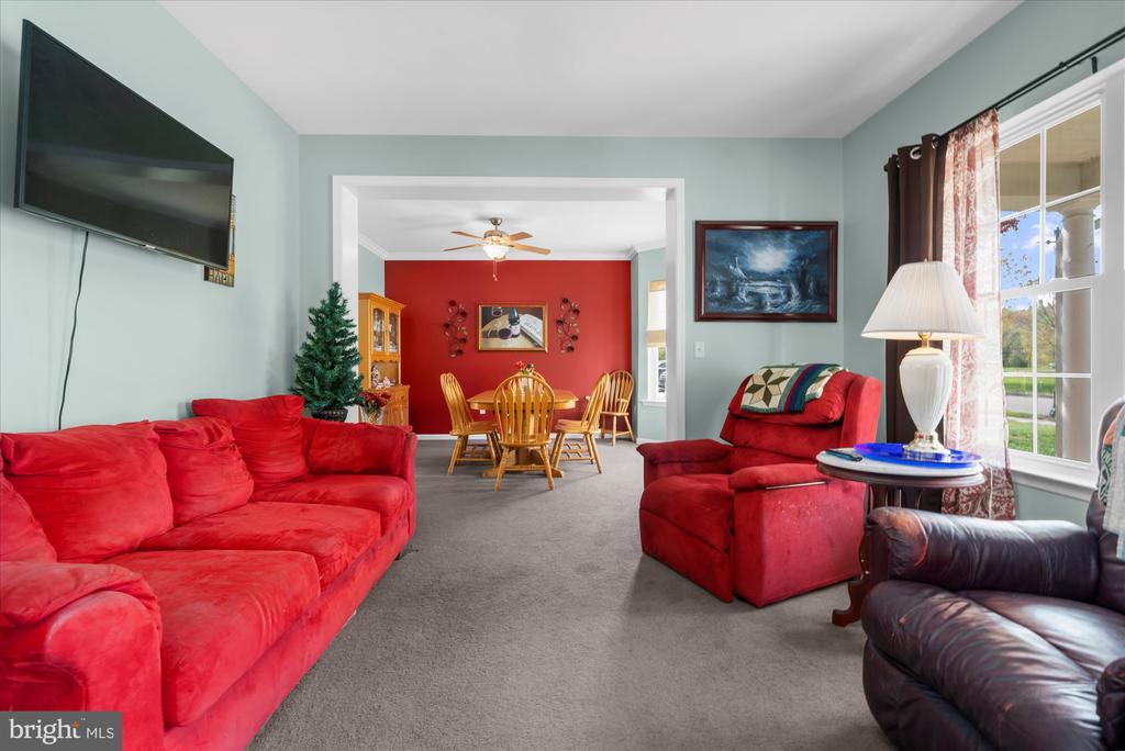 802 BAUMAN CIRCLE