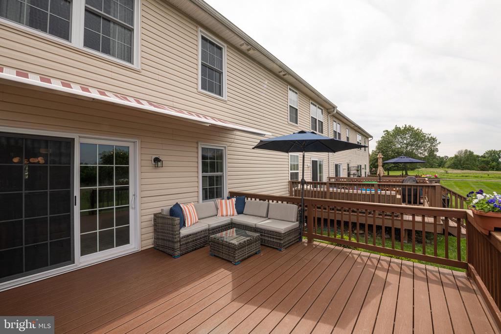 1053 ALMOND DRIVE 3