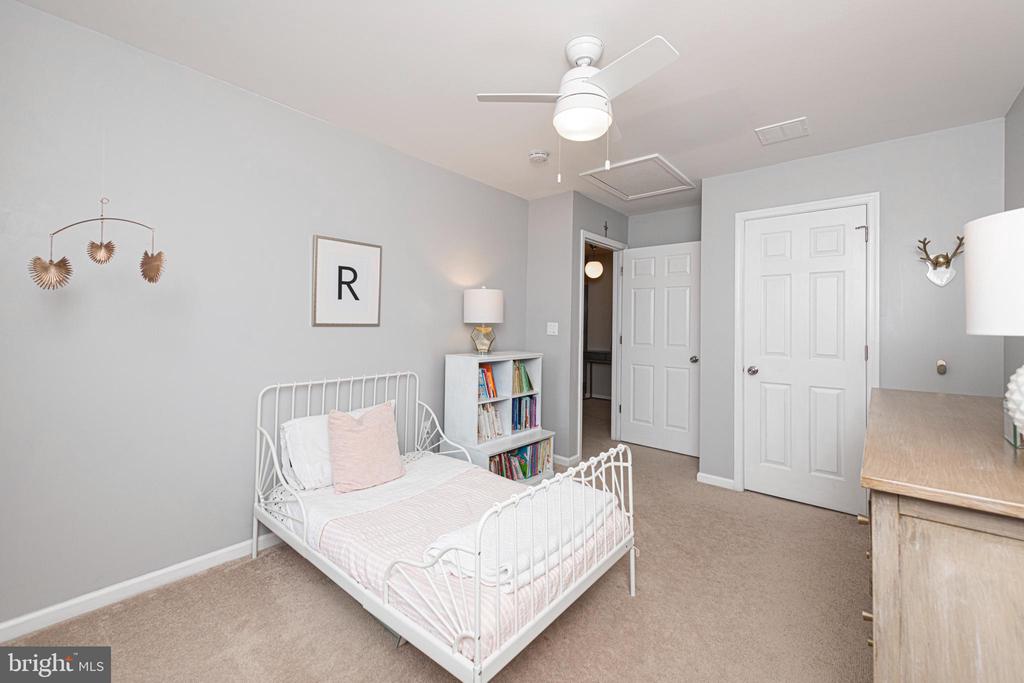 1053 ALMOND DRIVE 3