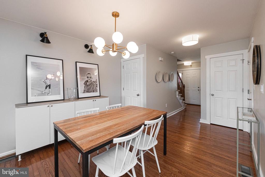 1053 ALMOND DRIVE 3