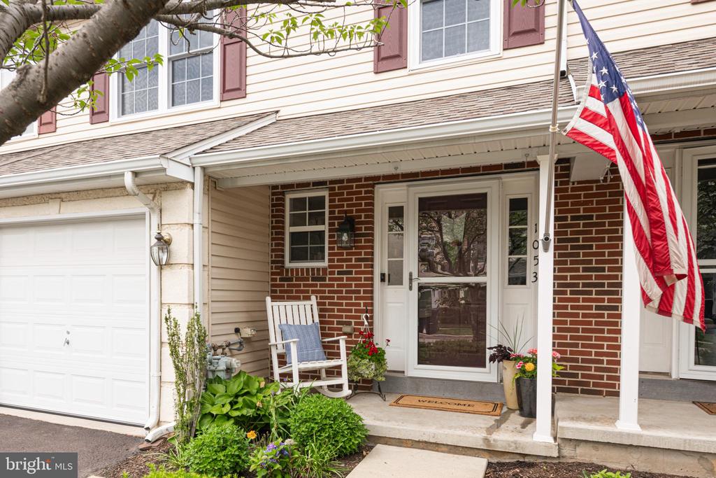 1053 ALMOND DRIVE 3
