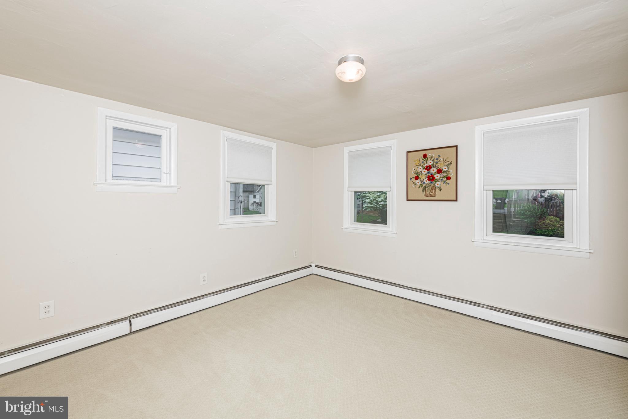 525 VANDERSLICE STREET