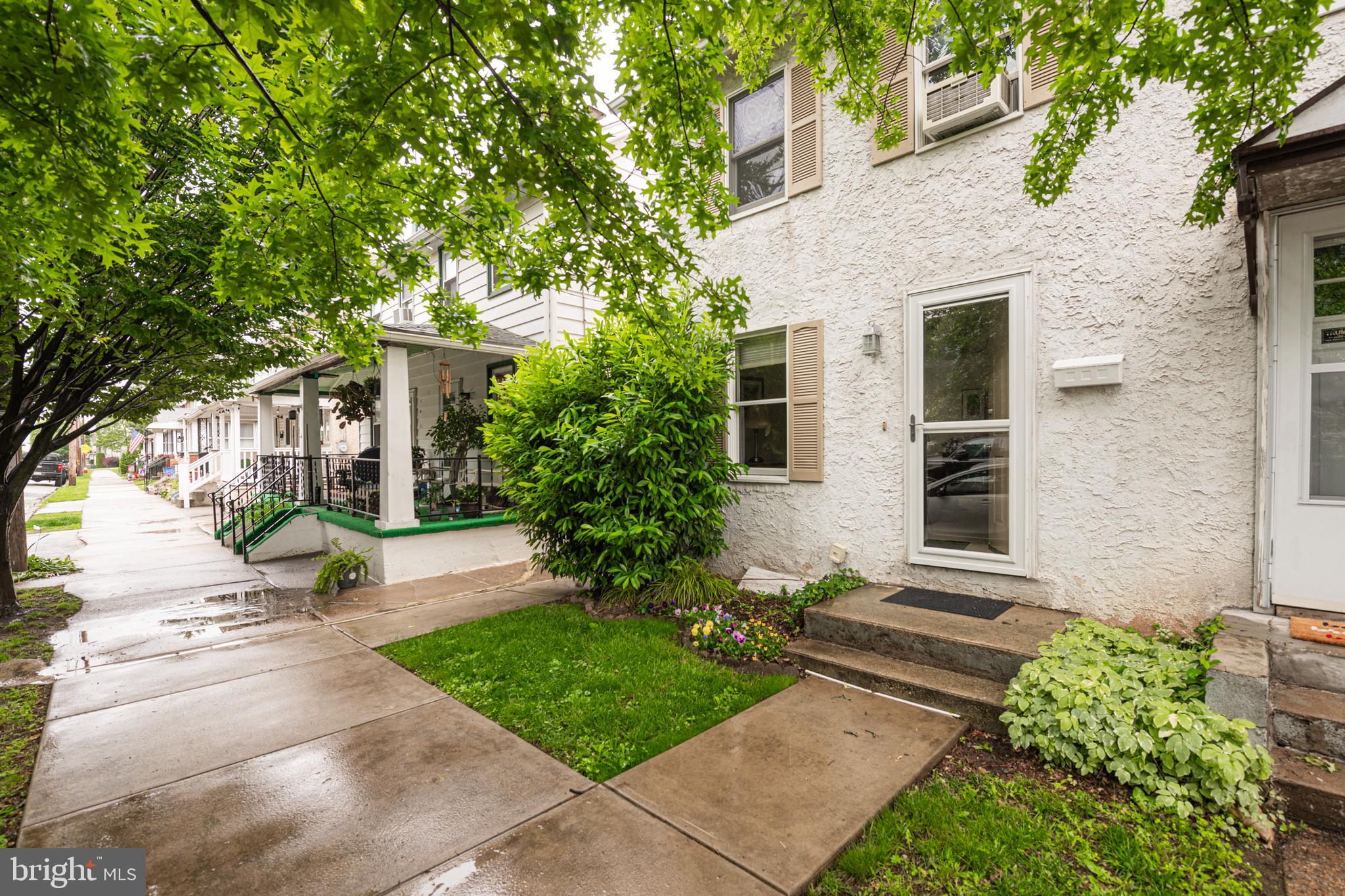 525 VANDERSLICE STREET