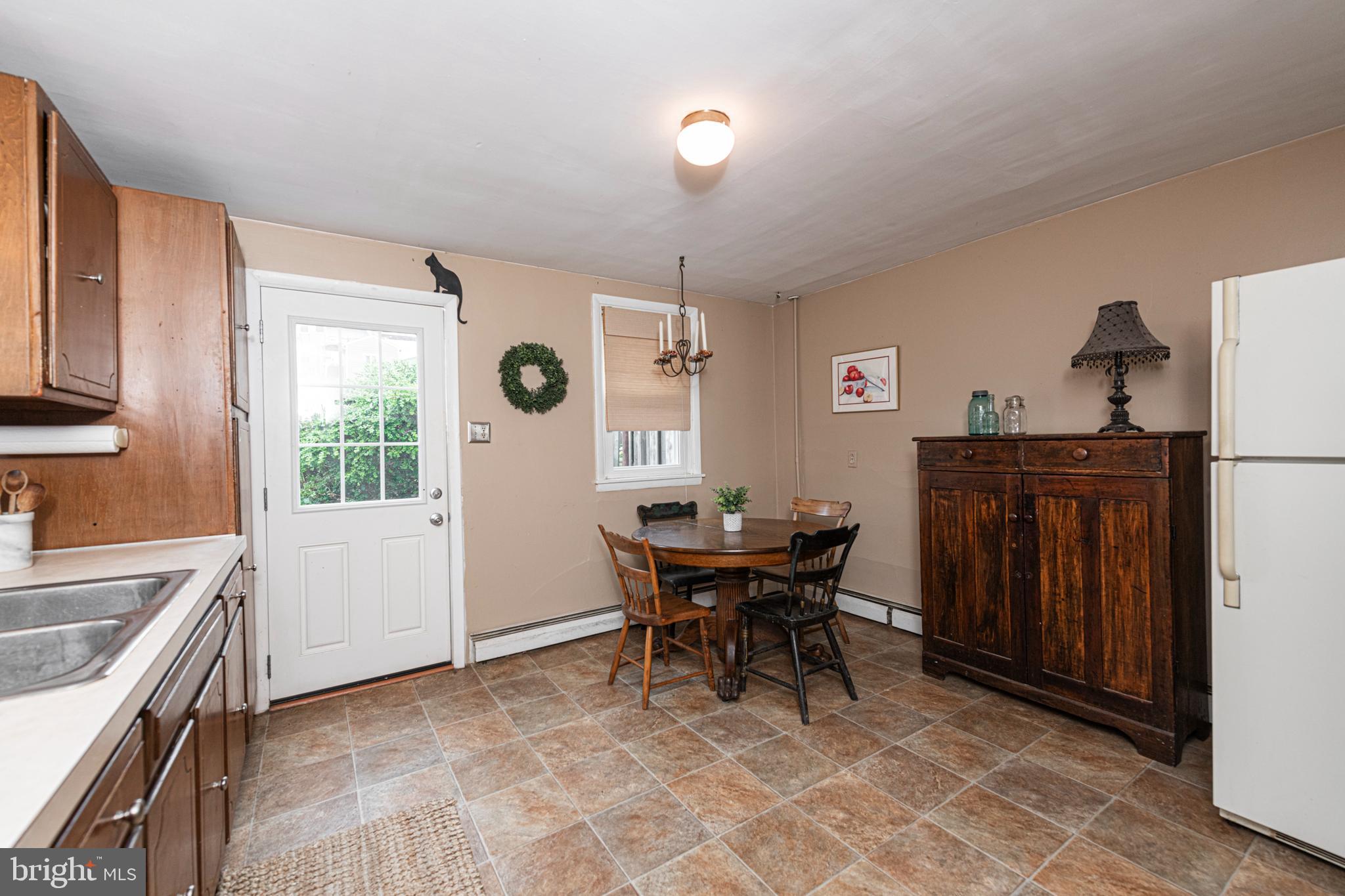 525 VANDERSLICE STREET