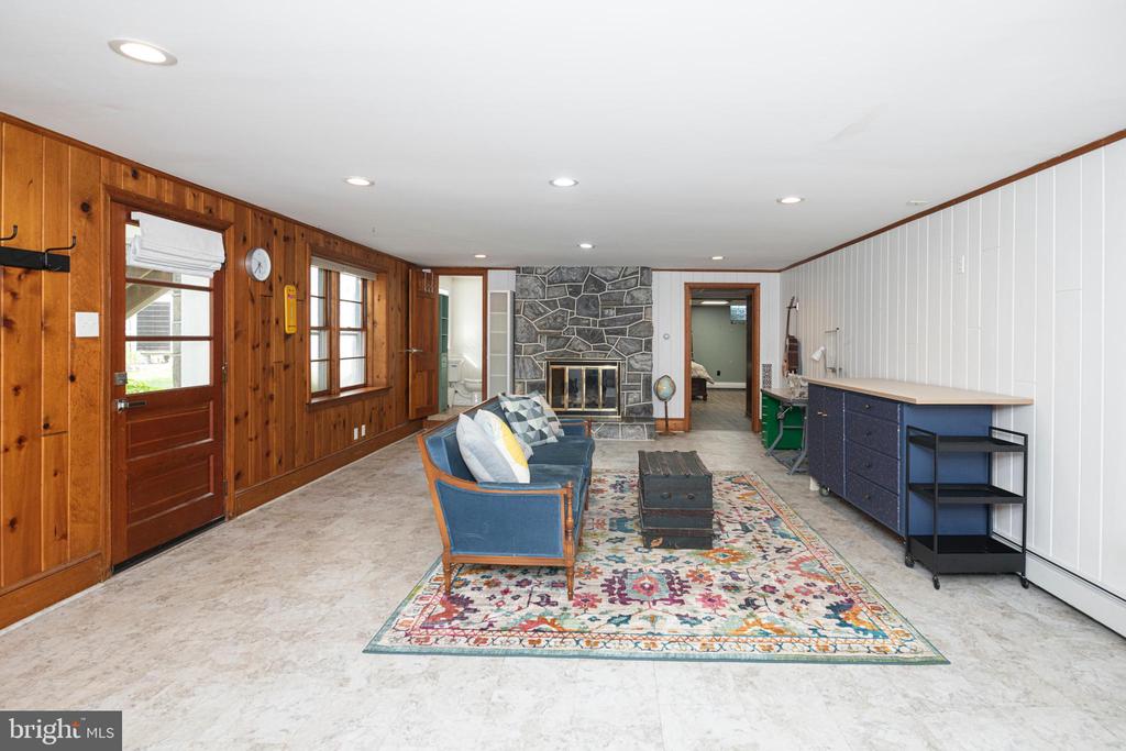 1409 KUTZ DRIVE