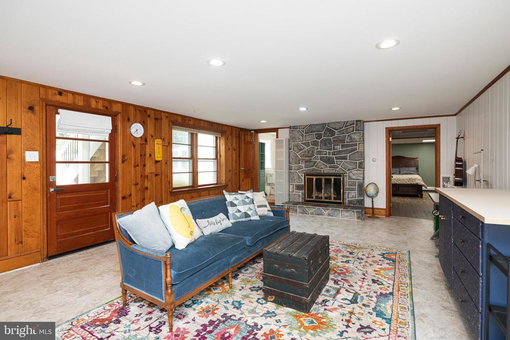 1409 KUTZ DRIVE