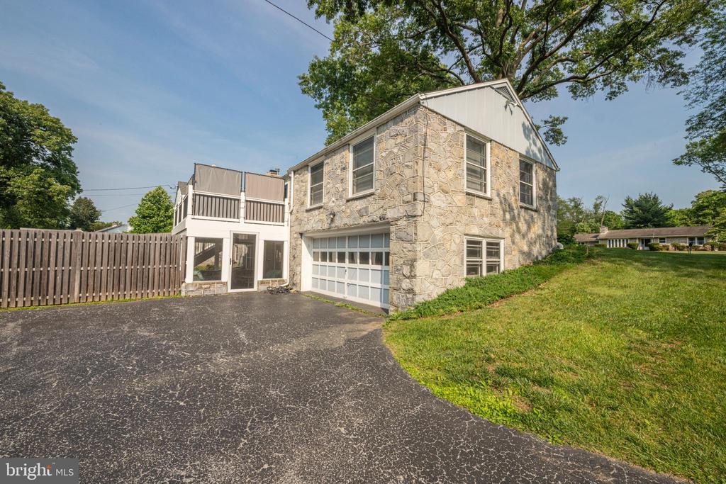 1409 KUTZ DRIVE