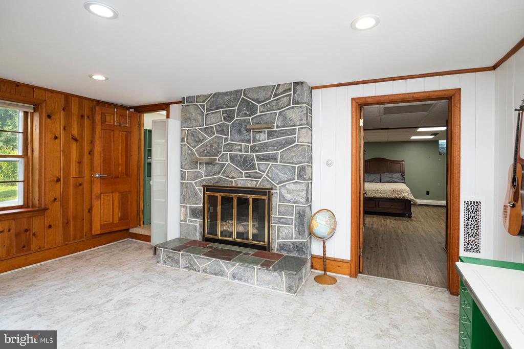 1409 KUTZ DRIVE