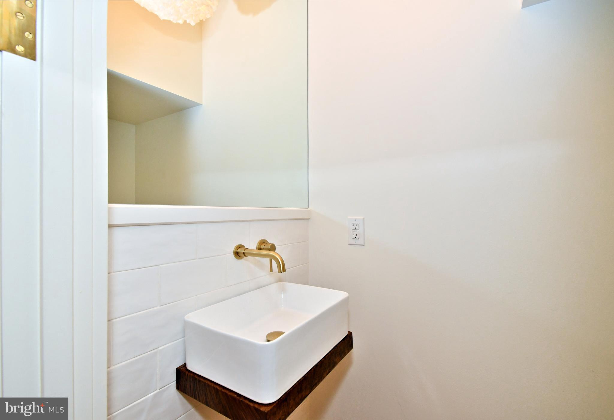 1938 SAINT MATTHEWS ROAD