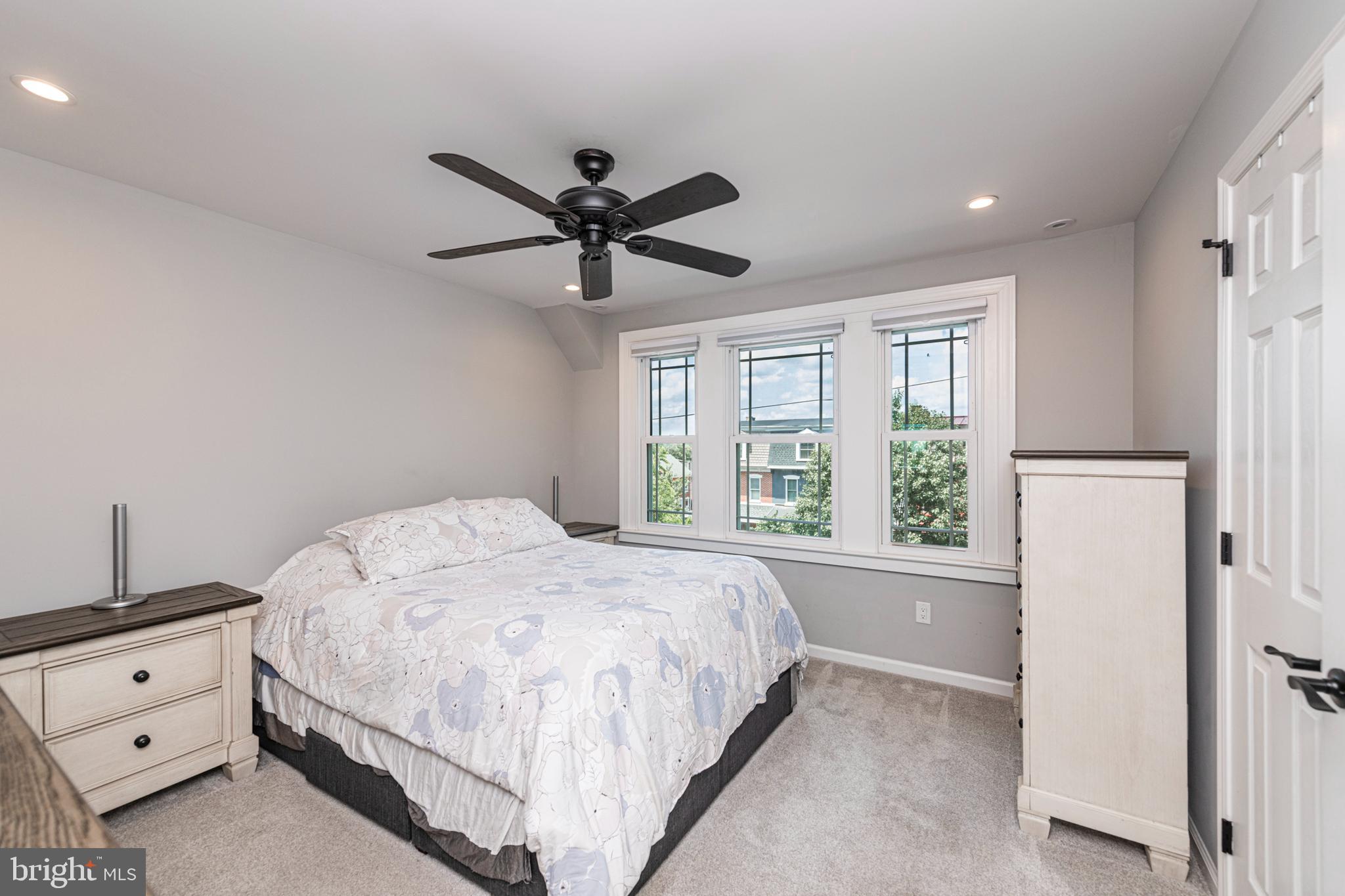 394 WASHINGTON AVENUE