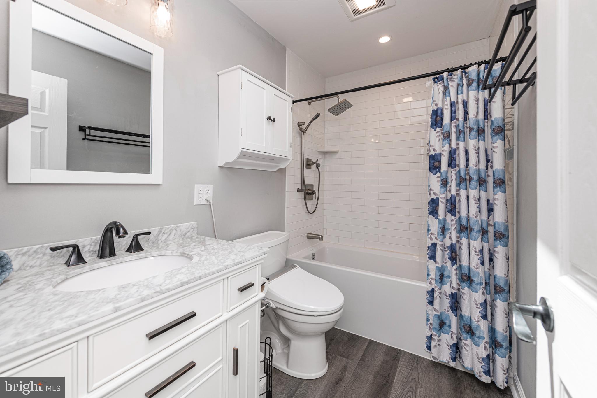 394 WASHINGTON AVENUE