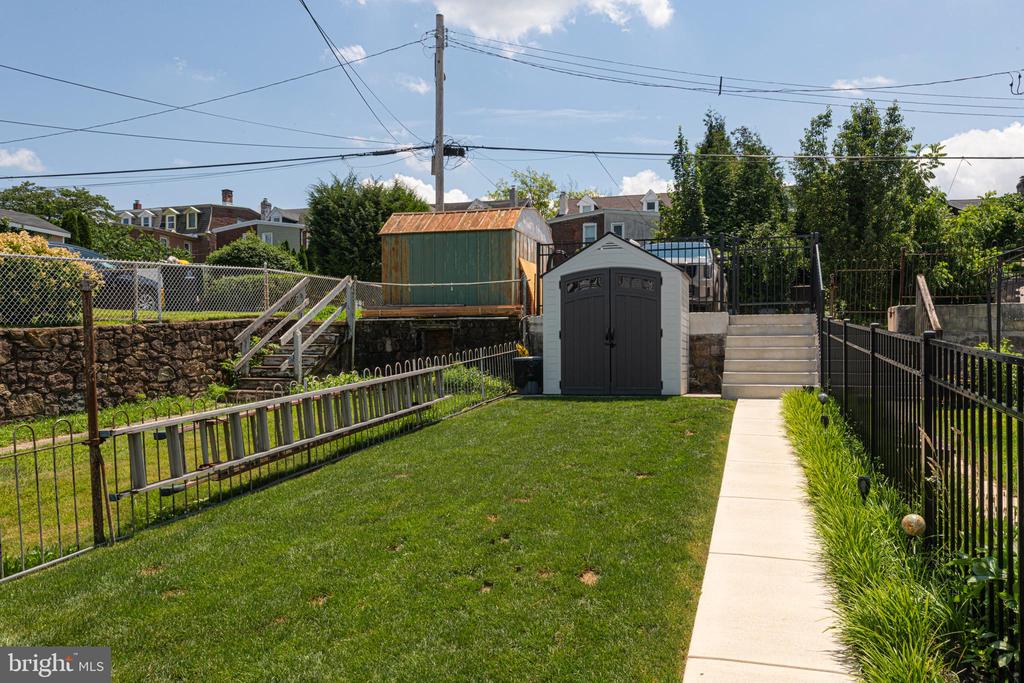 394 WASHINGTON AVENUE