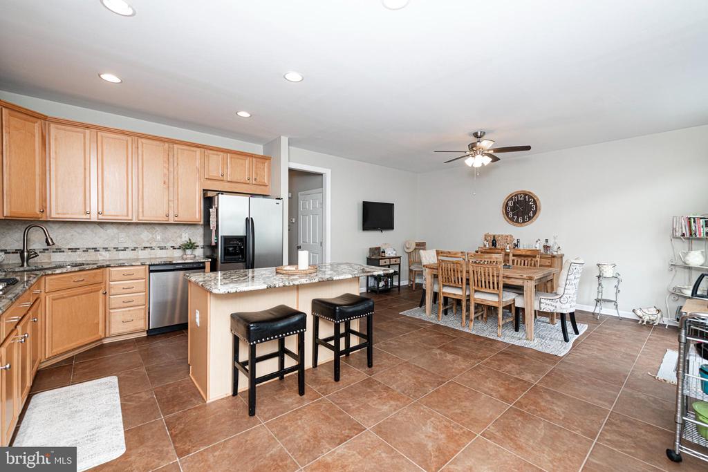 3219 ELLINGTON LANE