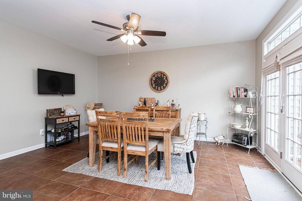 3219 ELLINGTON LANE