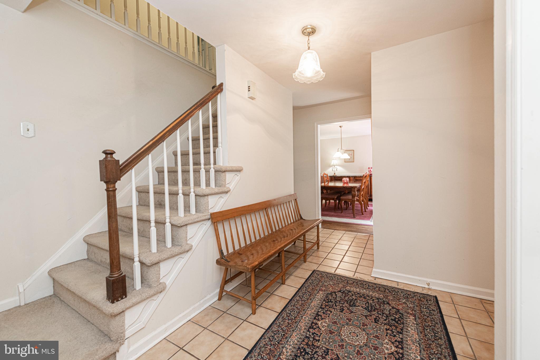 1011 W VALLEY HILL ROAD