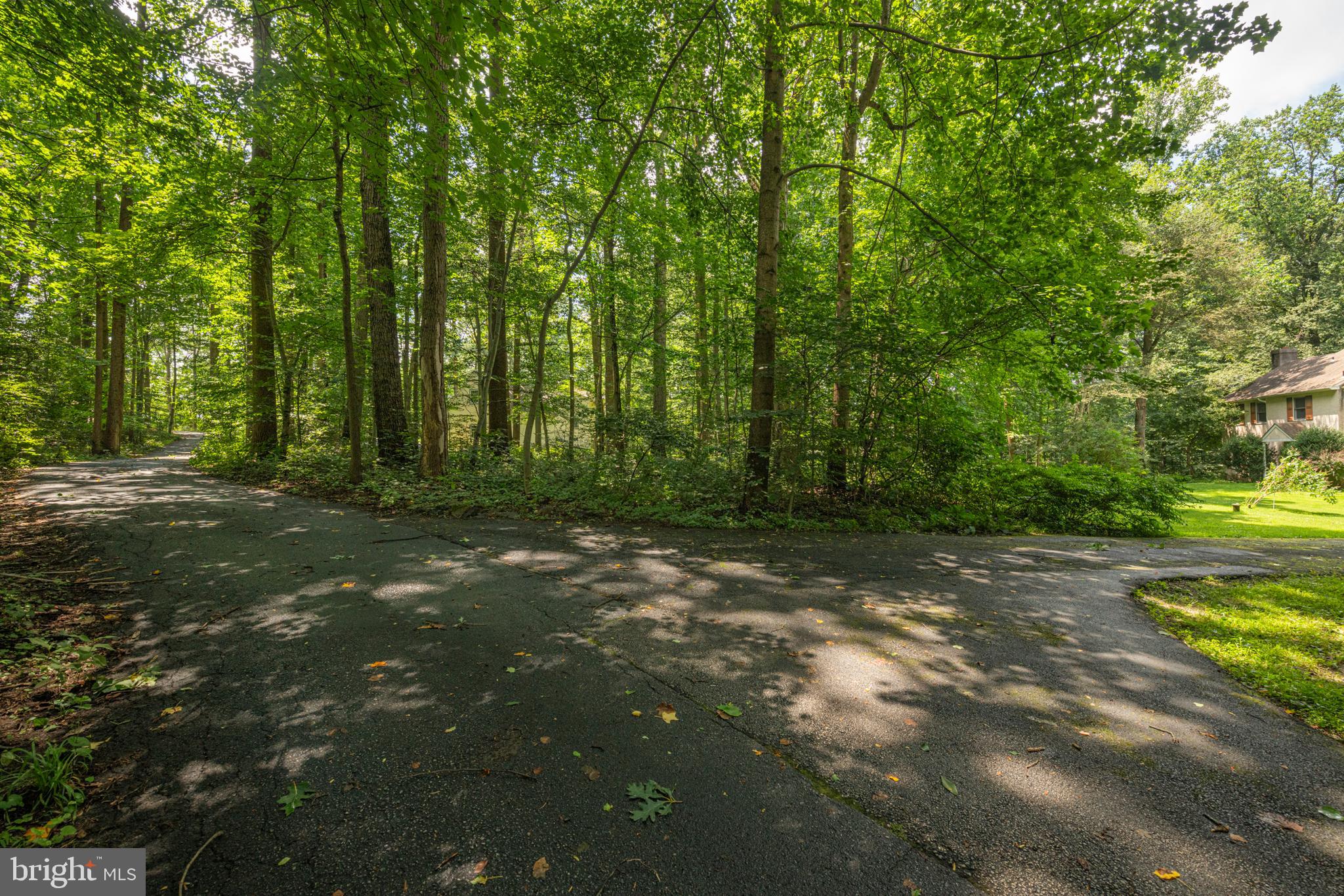 1011 W VALLEY HILL ROAD