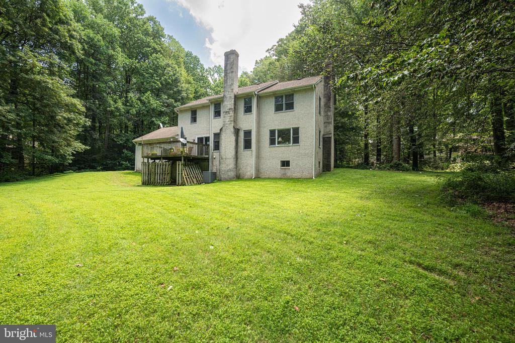 1011 W VALLEY HILL ROAD