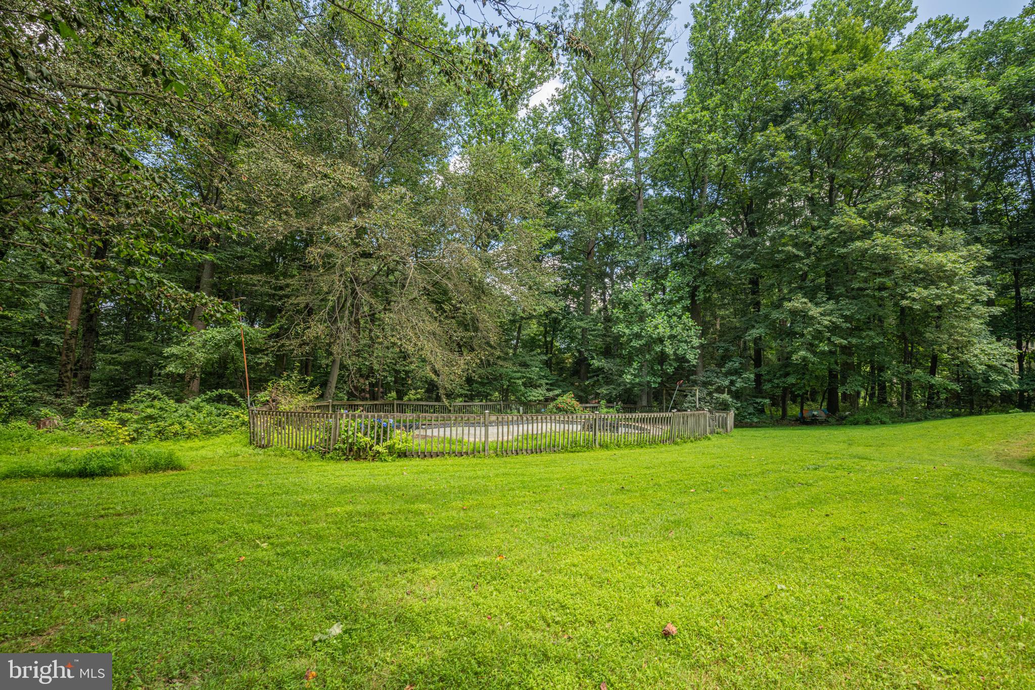 1011 W VALLEY HILL ROAD