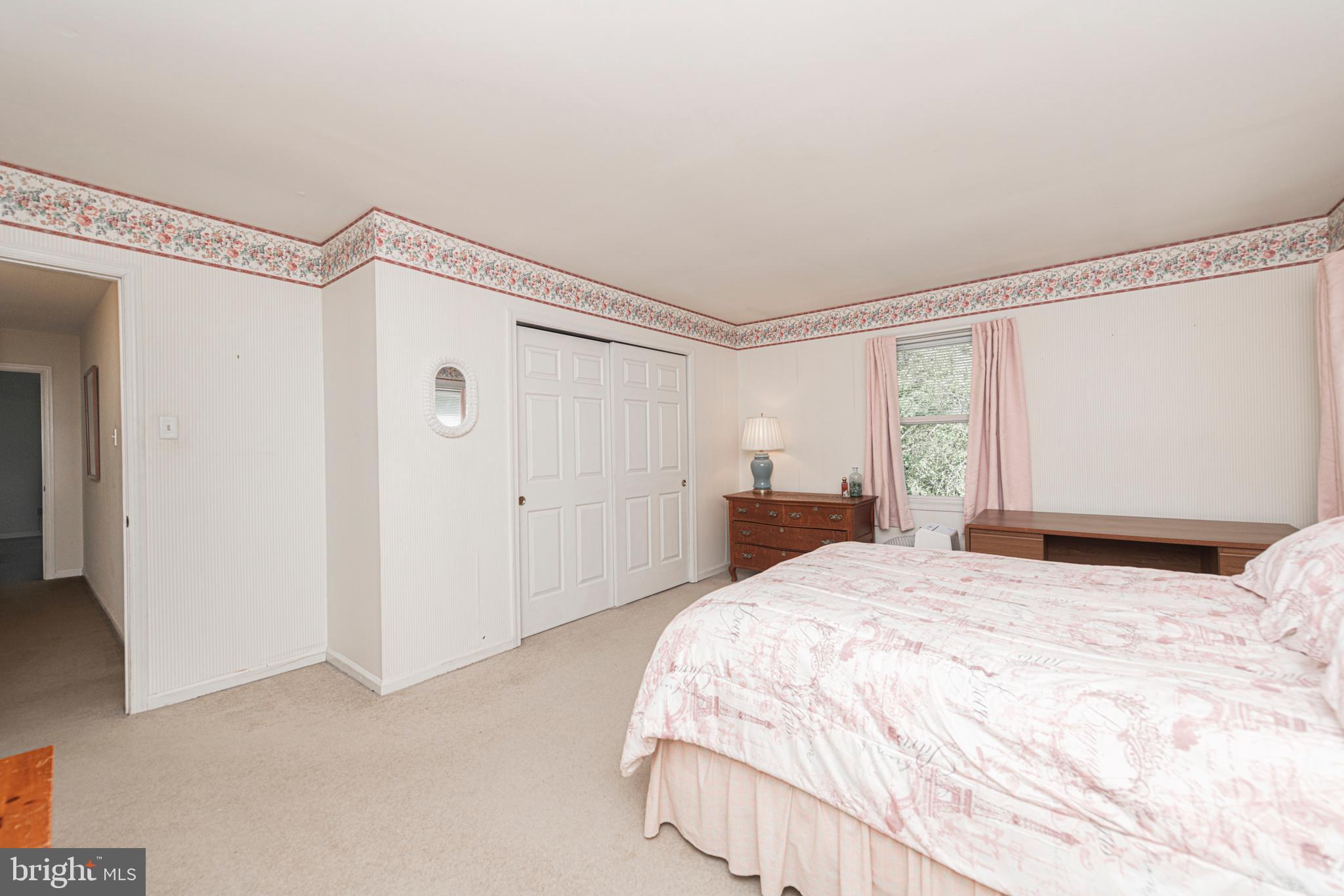 1011 W VALLEY HILL ROAD