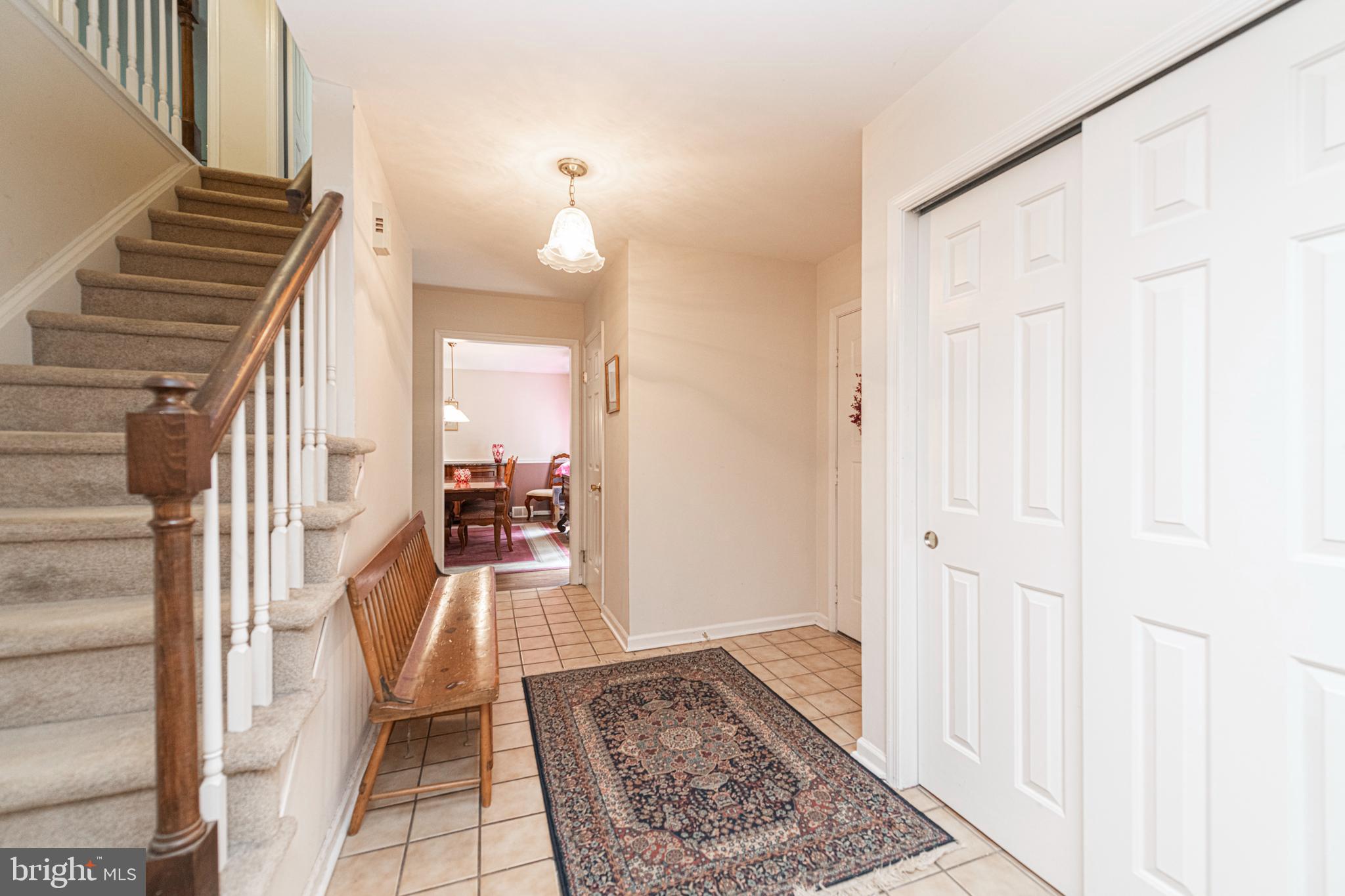 1011 W VALLEY HILL ROAD