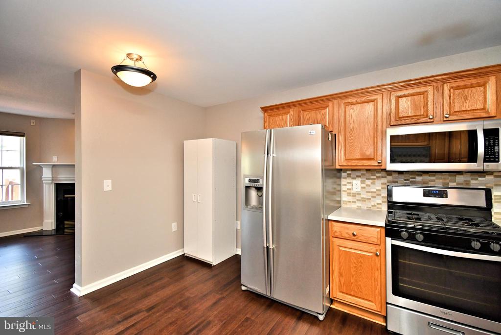 1055 BALLEY DRIVE