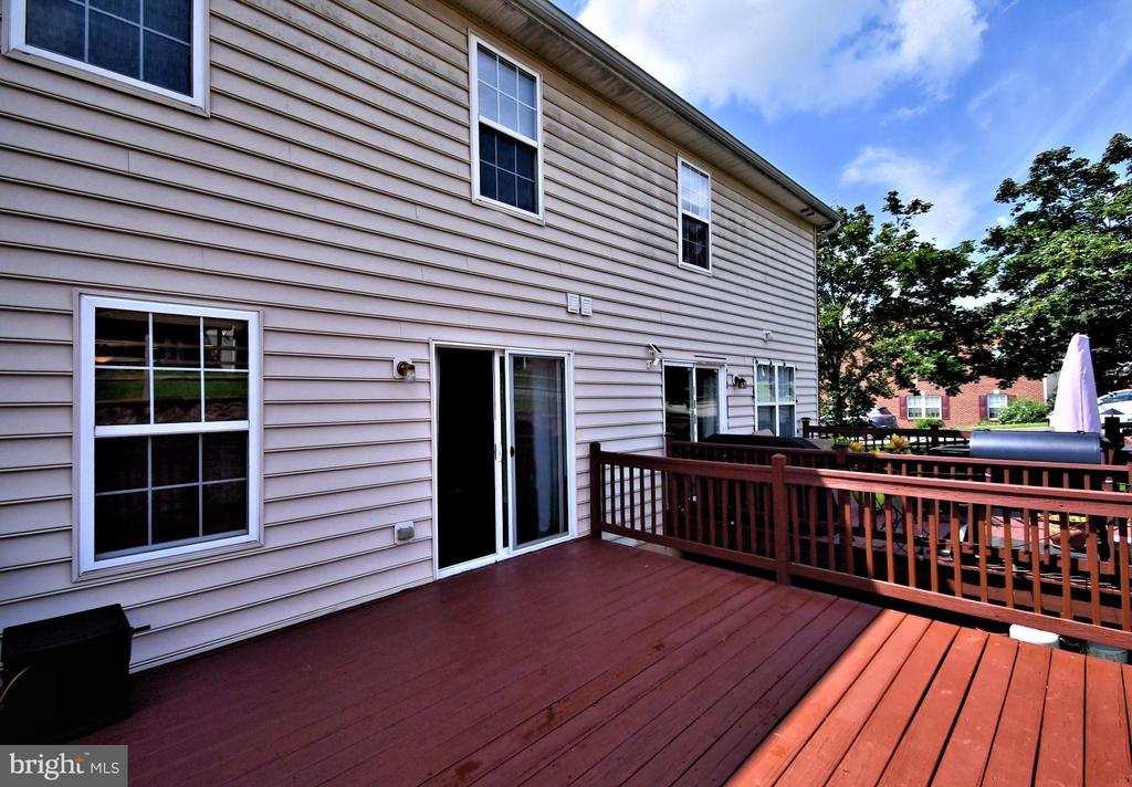 1055 BALLEY DRIVE