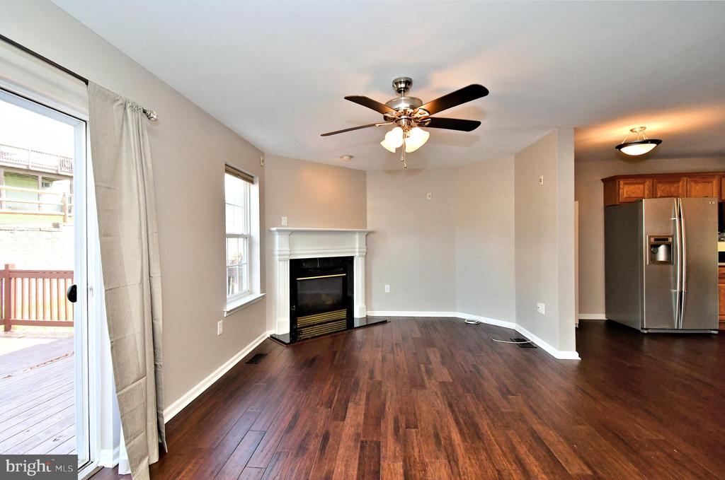 1055 BALLEY DRIVE