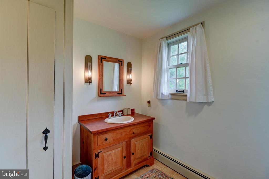 1451 OLD RIDGE ROAD