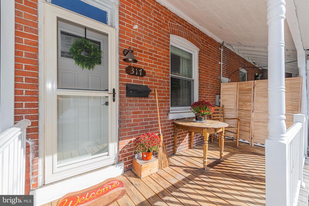 317 HALL STREET