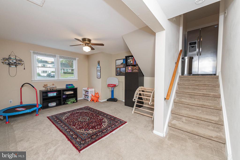 32 ROSSITER AVENUE