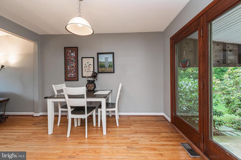 32 ROSSITER AVENUE