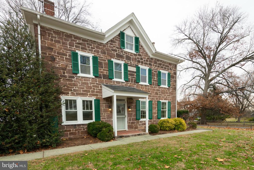 804 SANATOGA ROAD