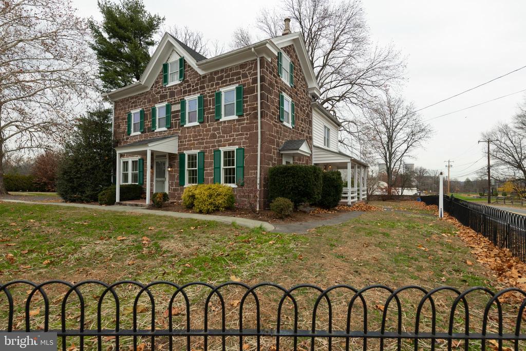 804 SANATOGA ROAD