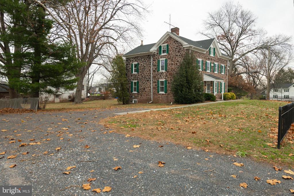 804 SANATOGA ROAD