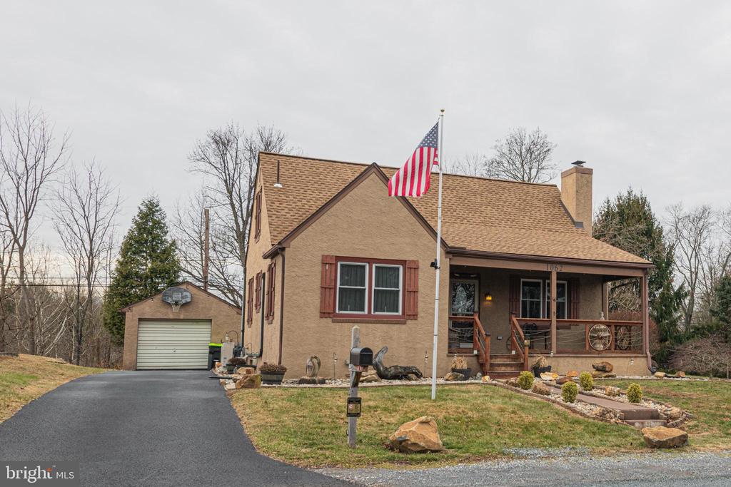 1062 W MEADOWBROOK ROAD