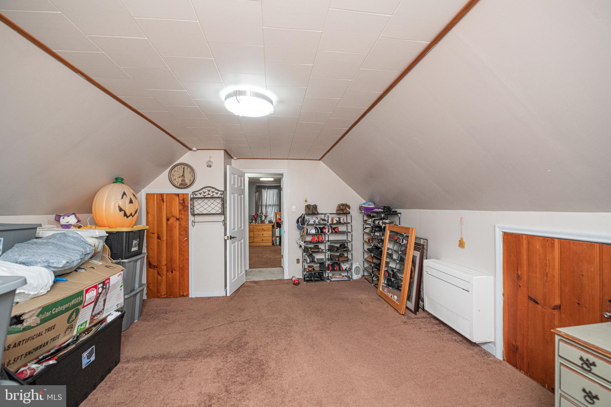 1062 W MEADOWBROOK ROAD