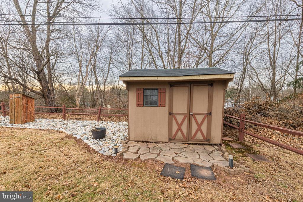 1062 W MEADOWBROOK ROAD