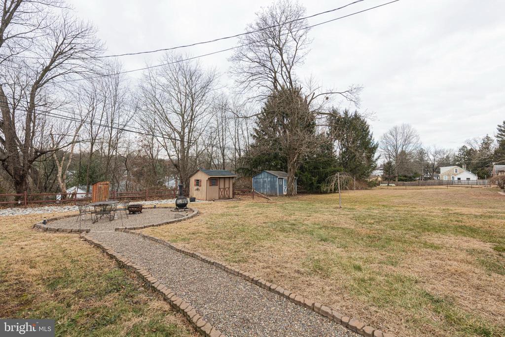 1062 W MEADOWBROOK ROAD