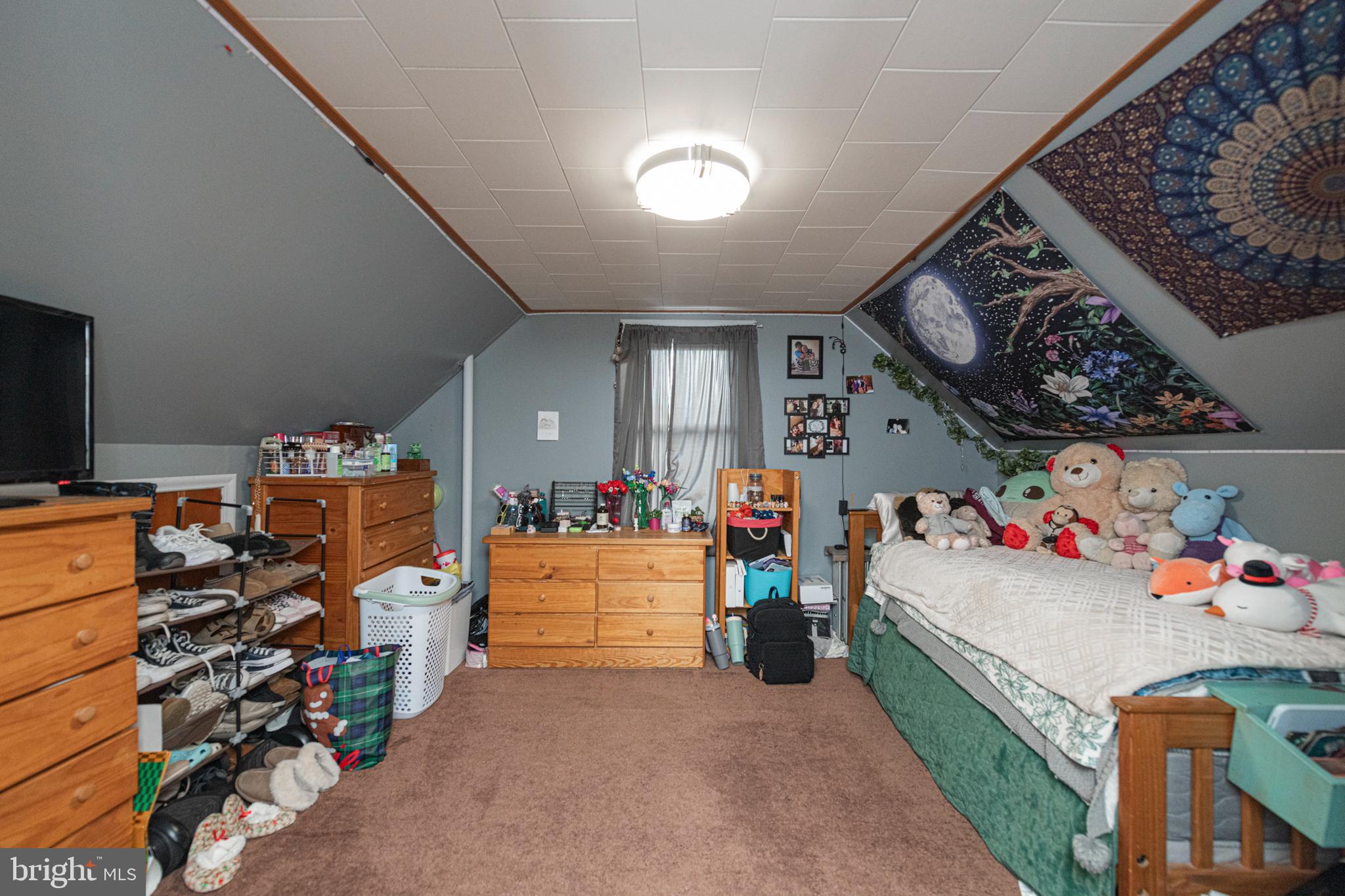 1062 W MEADOWBROOK ROAD