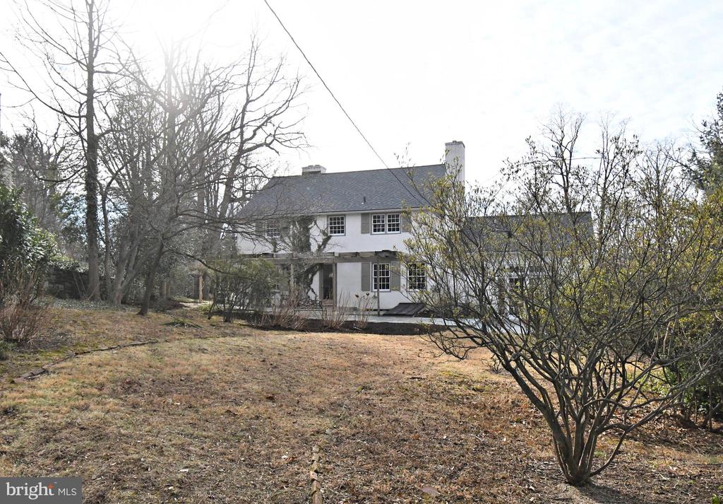 457 SCHOOL HOUSE LANE