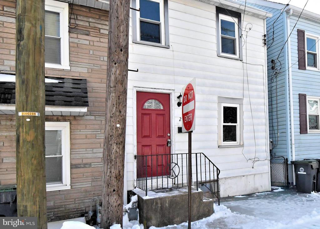 220 SAINT MARYS STREET